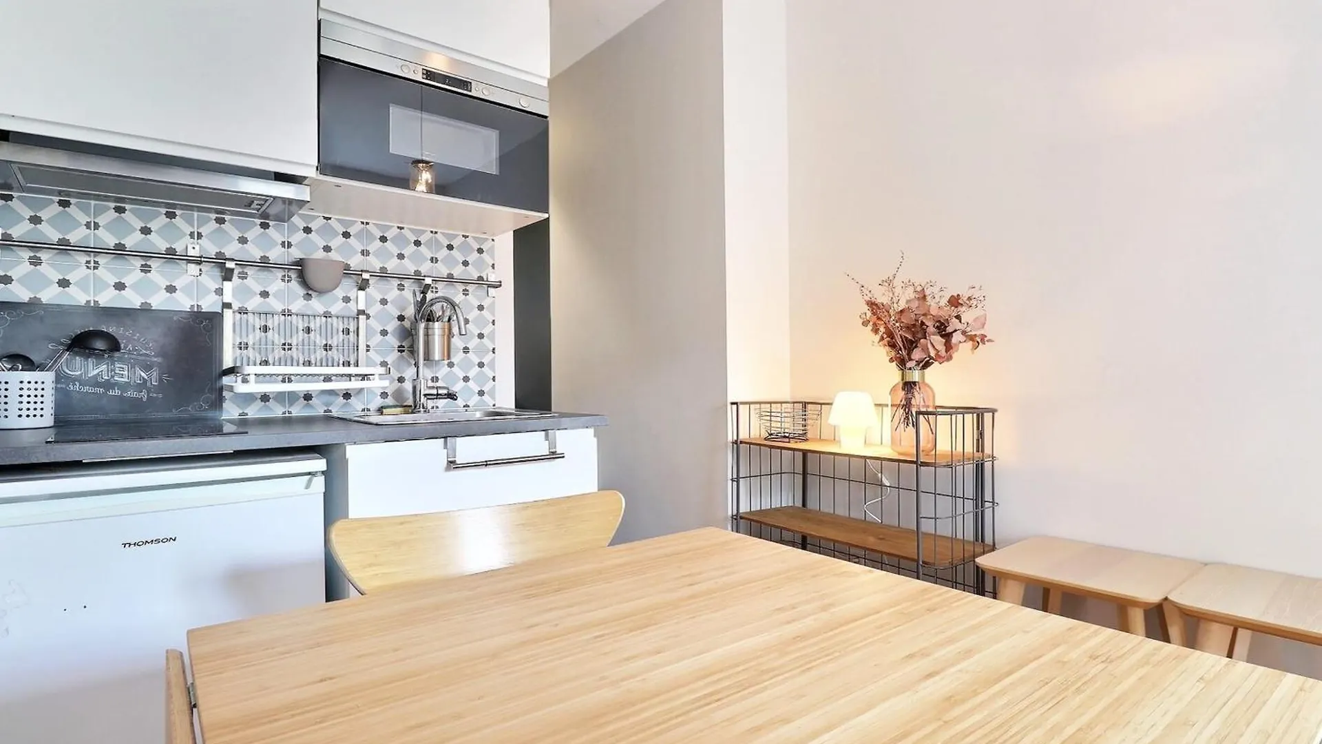 Bambou - Old And Charming House Villa Écully 0*,  Fransa